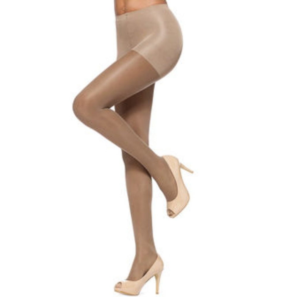 2 Pairs HUE Pantyhose Control Top